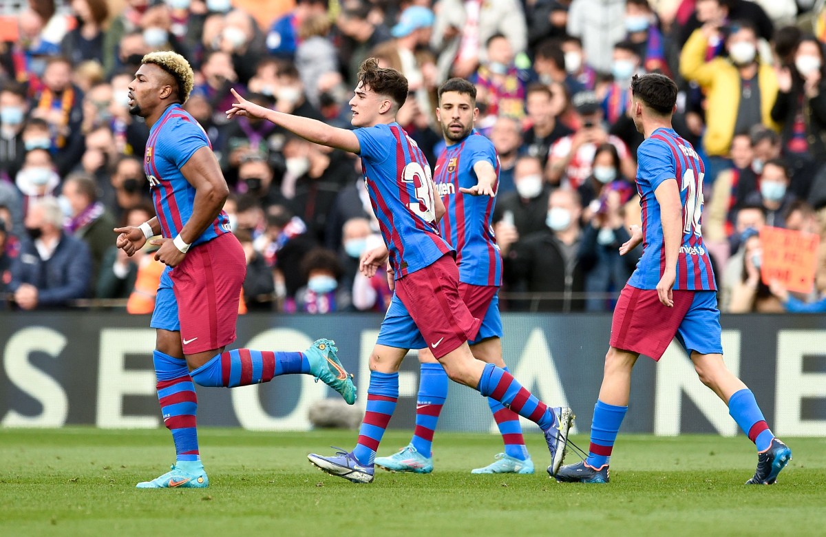 Liverpool dealt a blow in their pursuit of Barcelona midfielder Gavi