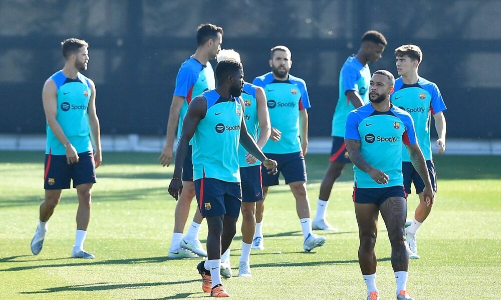 Chelsea to reignite their interest in Barcelona forward Memphis Depay