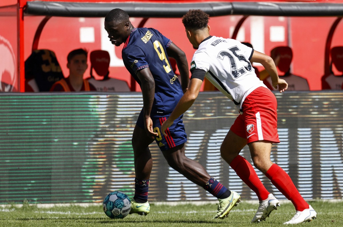 Brian Brobbey Manchester United transfer eyed from Ajax
