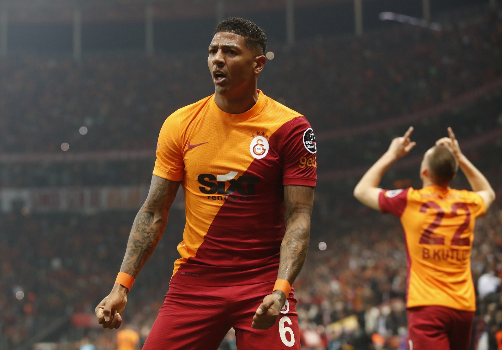 Sunderland struck gold with Van Aanholt Sunderland struck gold with Van Aanholt