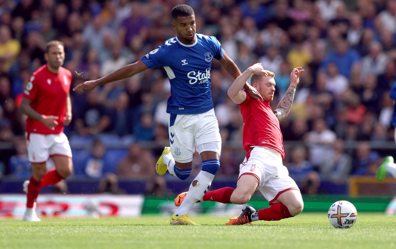 Everton hit the jackpot with Mason Holgate Everton hit the jackpot with Mason Holgate