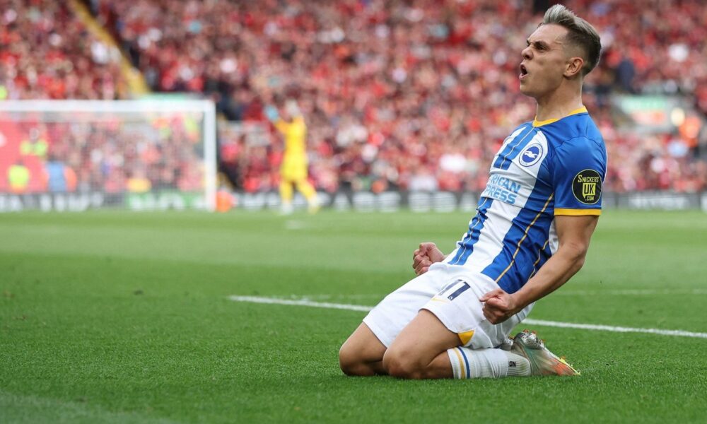 Arsenal: Trossard drops transfer hint