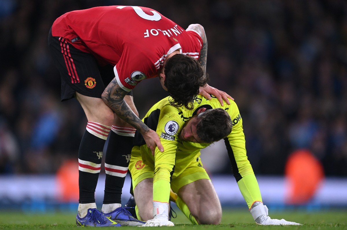 Man United veteran breaks silence on possibility of new contract