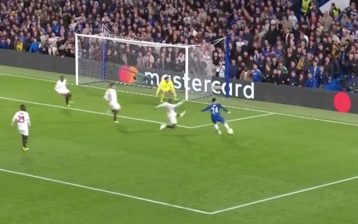 (Video) Reece James blasts strike in from tight angle vs AC Milan