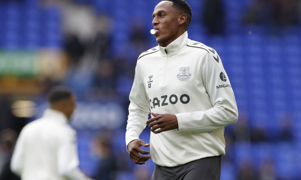 Everton suffer injury setback on Yerry Mina Everton suffer injury setback on Yerry Mina