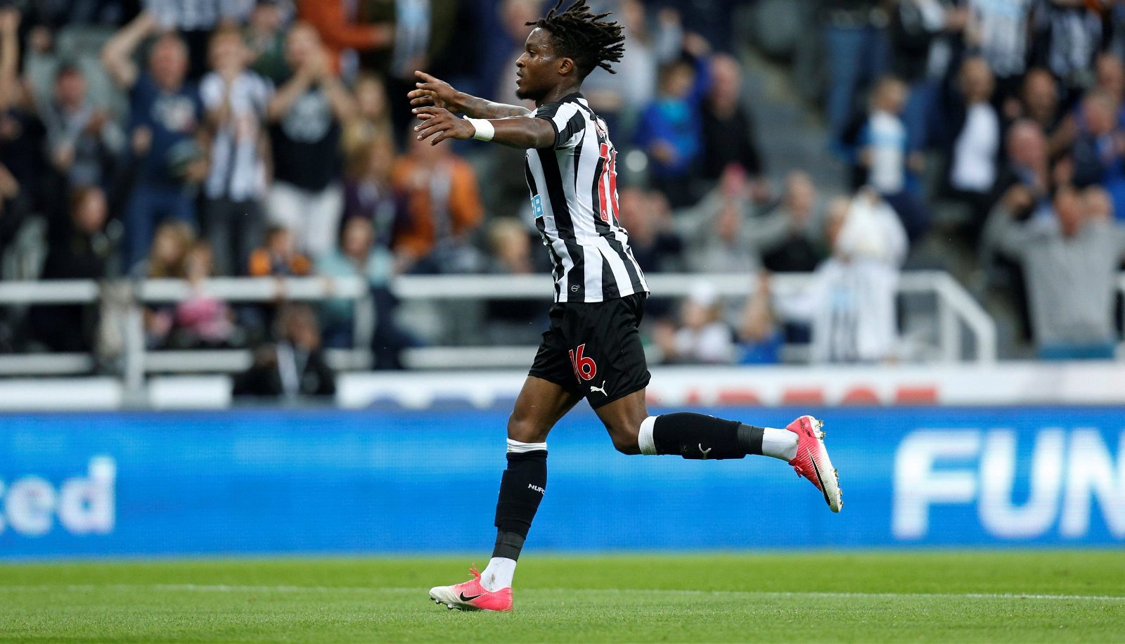 Newcastle: Rolando Aarons flopped | FootballFanCast.com Newcastle: Rolando Aarons flopped | FootballFanCast.com