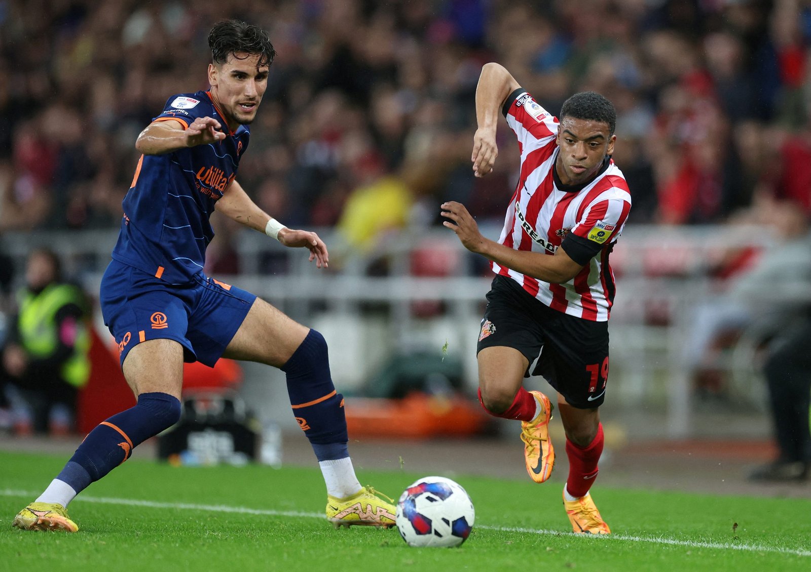 Sunderland must unleash Jewison Bennette Sunderland must unleash Jewison Bennette