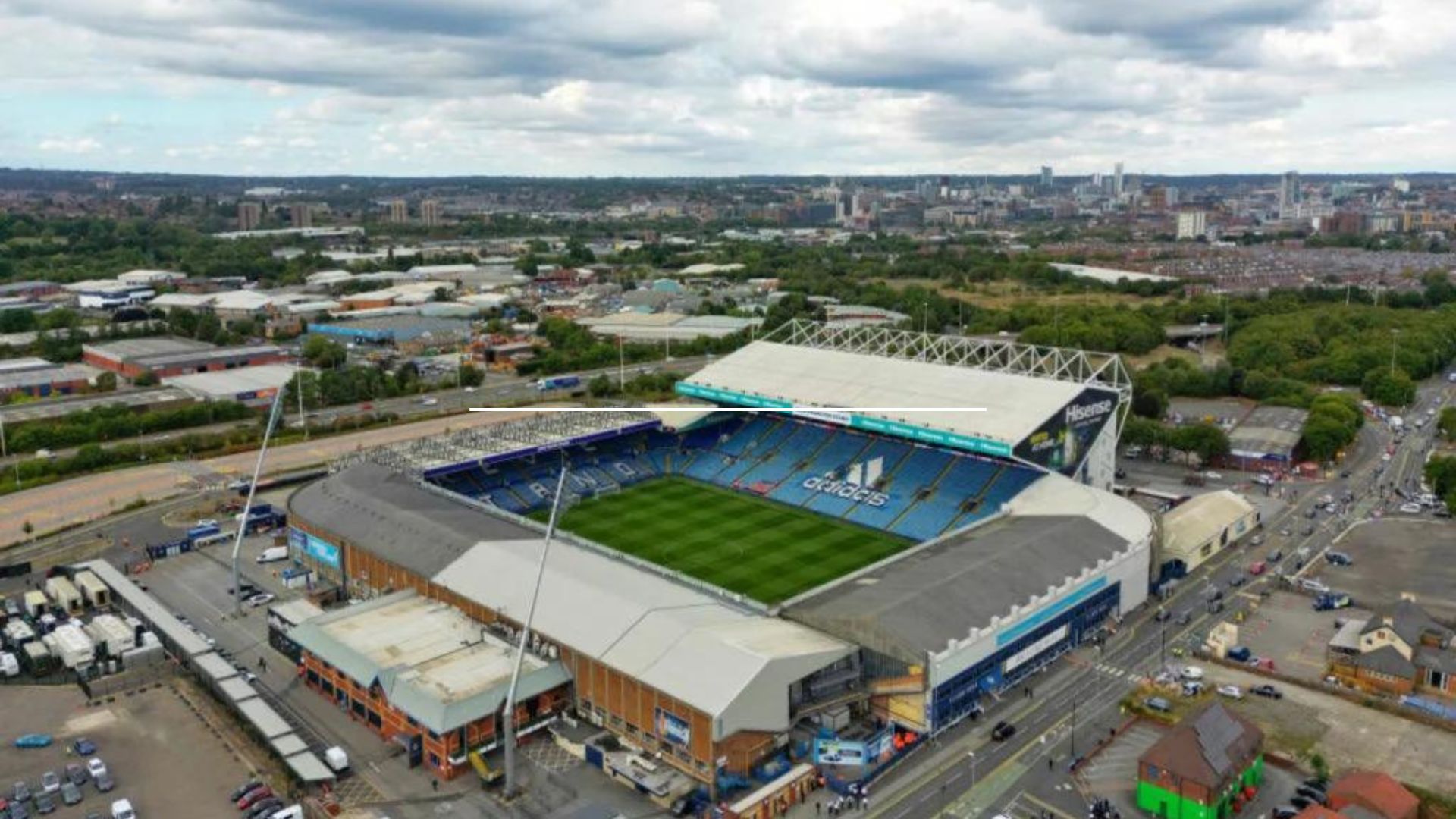 Transfer insider claims Leeds United are looking to complete two transfer deals in January