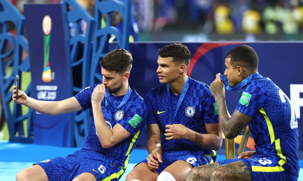 Chelsea defender Thiago Silva to allow family to decide whether he signs a new contract Chelsea defender Thiago Silva to allow family to decide whether he signs a new contract
