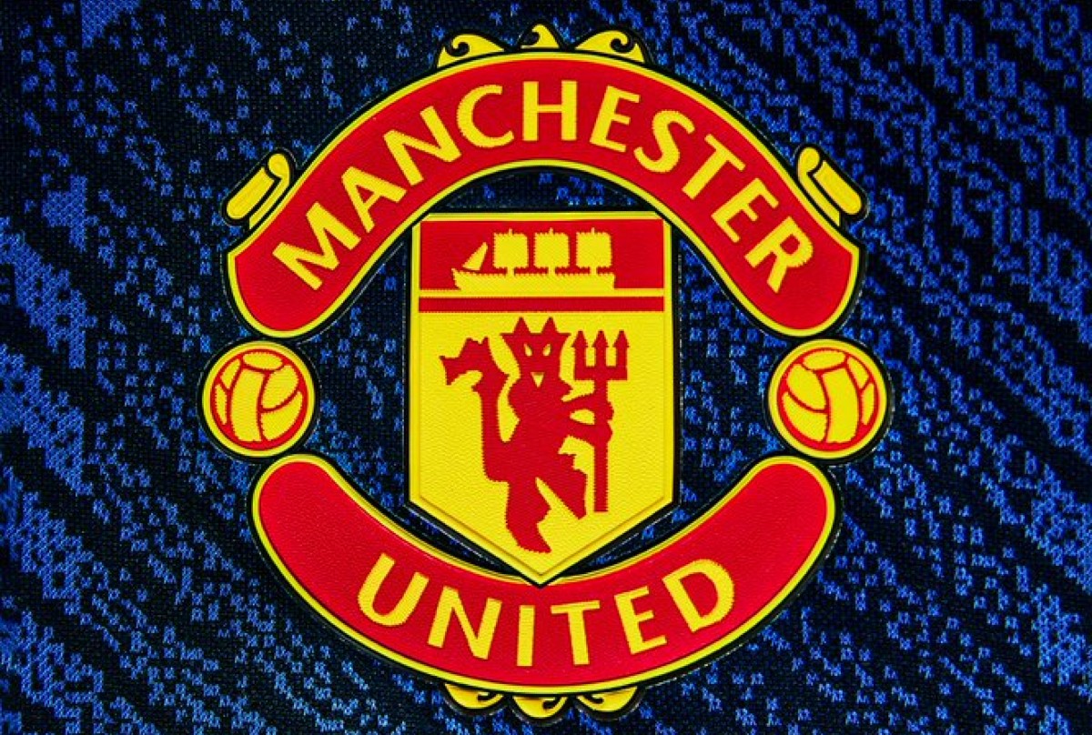 Loaned-out Manchester United star told he has no chance of playing regularly at Old Trafford