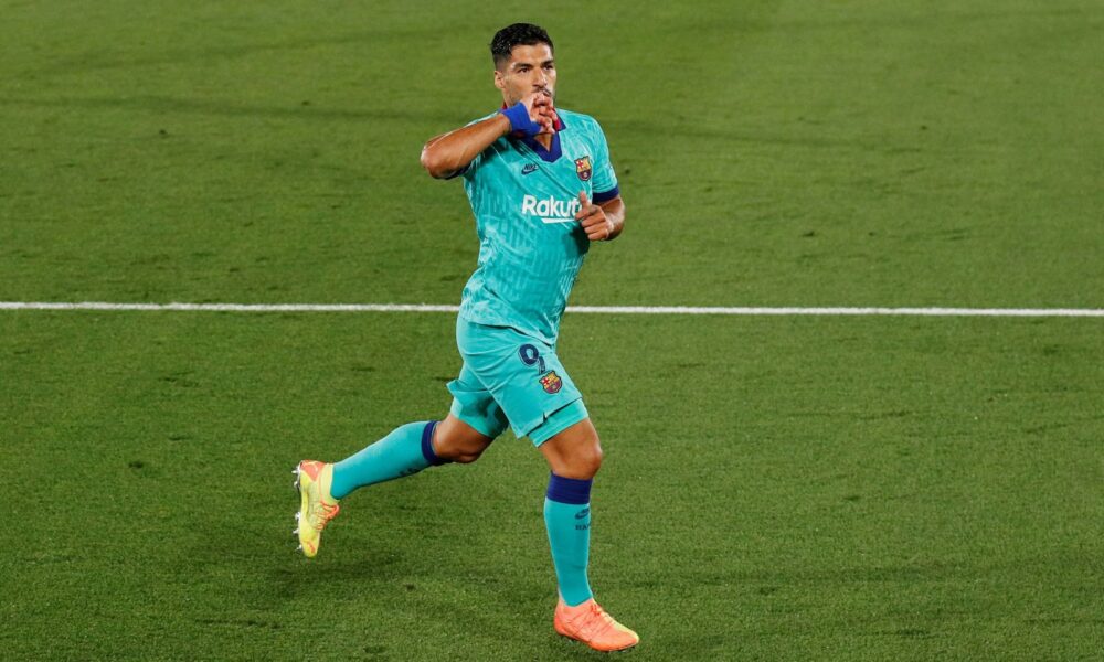 Sunderland made a huge error with Suarez Sunderland made a huge error with Suarez