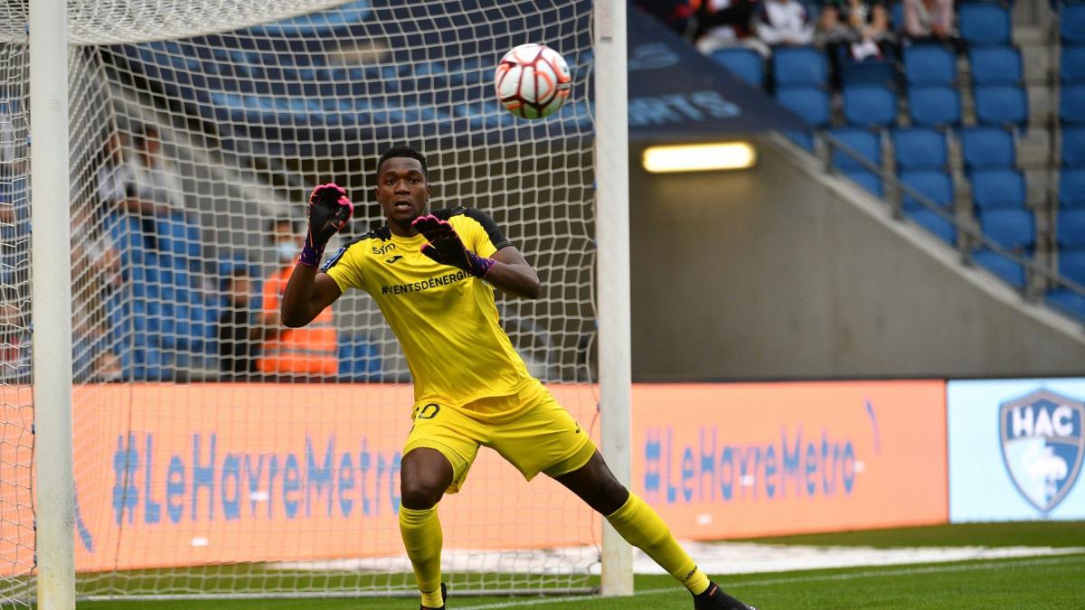 Lens: despite the disappointment of the result, Yahia Fofana supports Gérald Baticle Lens: despite the disappointment of the result, Yahia Fofana supports Gérald Baticle
