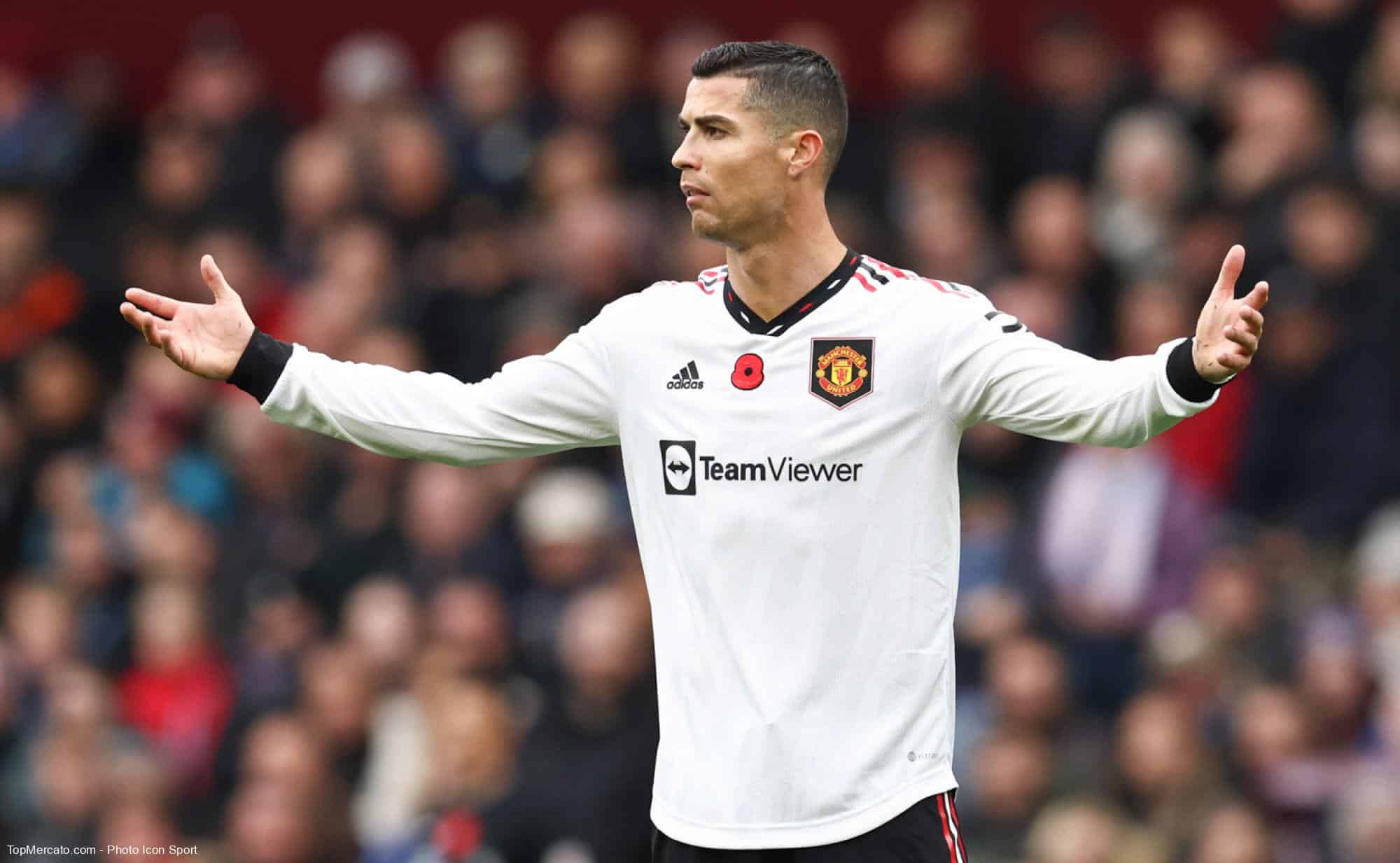 Rooney responds to Cristiano Ronaldo…with a tackle on his age Rooney responds to Cristiano Ronaldo…with a tackle on his age