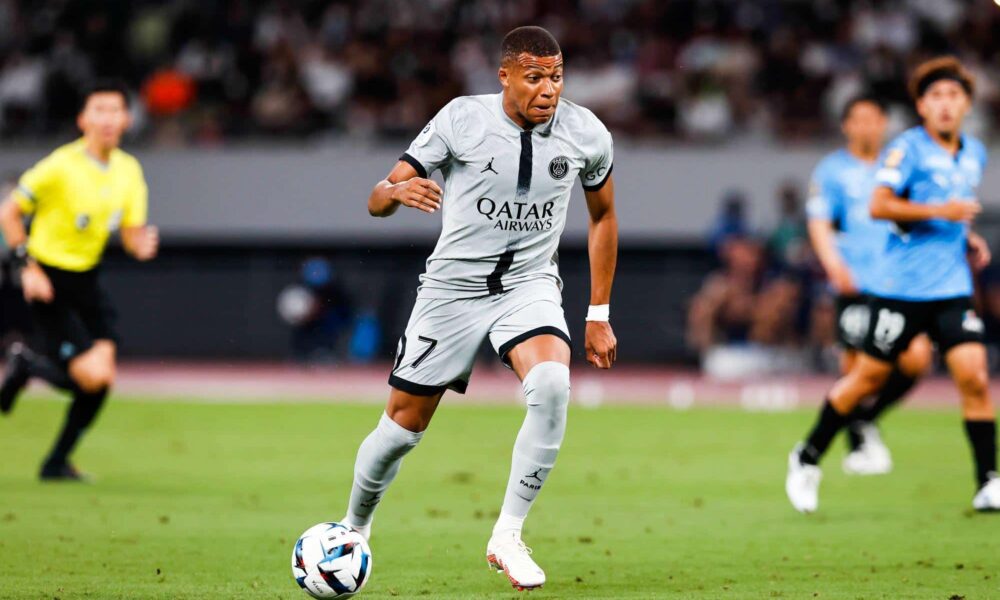Mbappé slips in the corridors of the Park! Mbappé slips in the corridors of the Park!