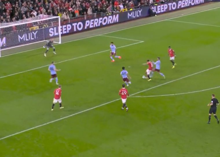 Bruno Fernandes fires Manchester United into the lead with toe-punt finish Bruno Fernandes fires Manchester United into the lead with toe-punt finish