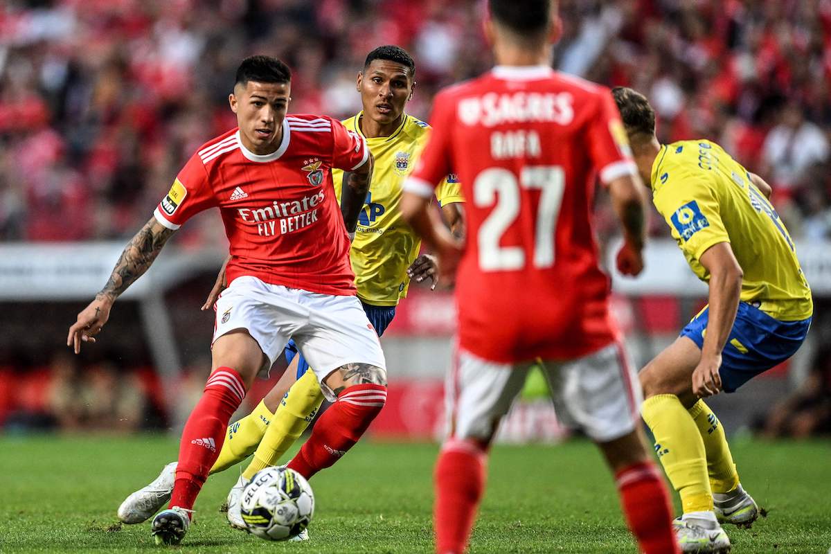 Manchester United enter the race to sign Enzo Fernandez Manchester United enter the race to sign Enzo Fernandez