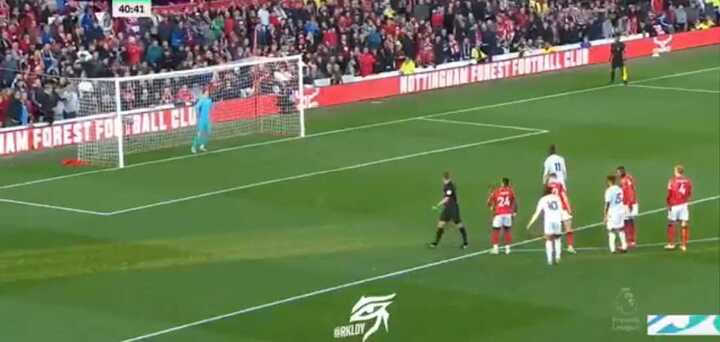 Video: Zaha’s penalty miss vs Nottingham is one of the worst you’ll see this season