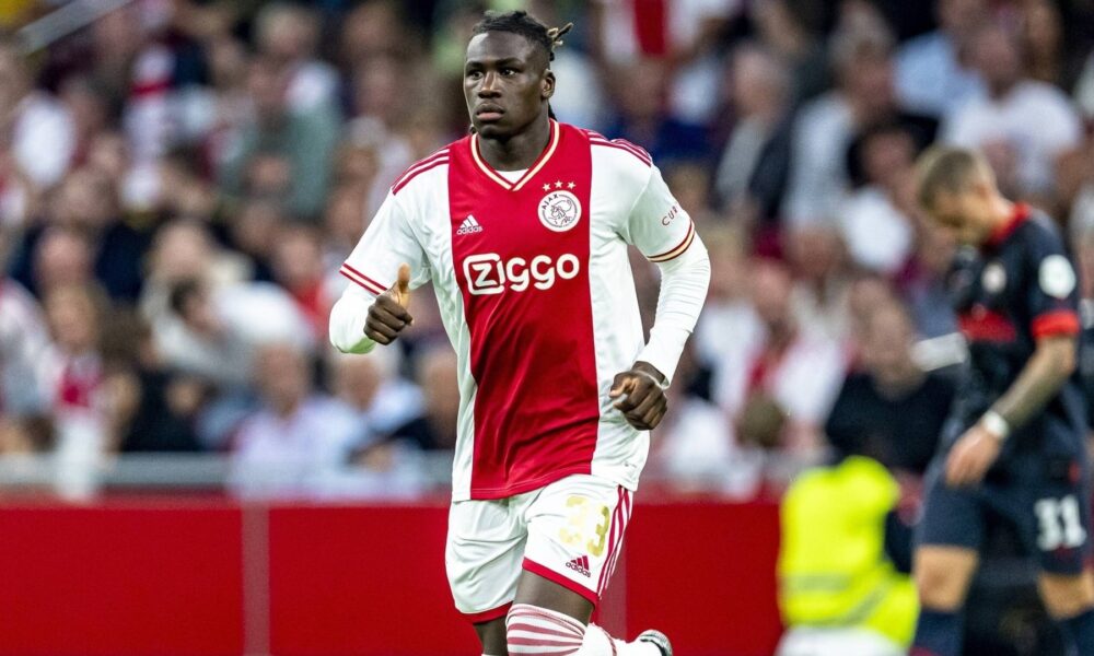 Calvin Bassey: Ajax coach explains essence of Nigerian defender despite blip in form 