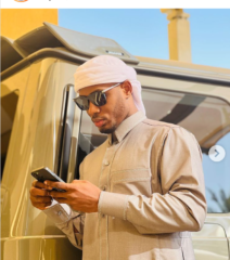Super Eagles Prolific Stricker Odion Flaunt in expensive Muslim garb & luxury Automobile Super Eagles Prolific Stricker Odion Flaunt in expensive Muslim garb & luxury Automobile