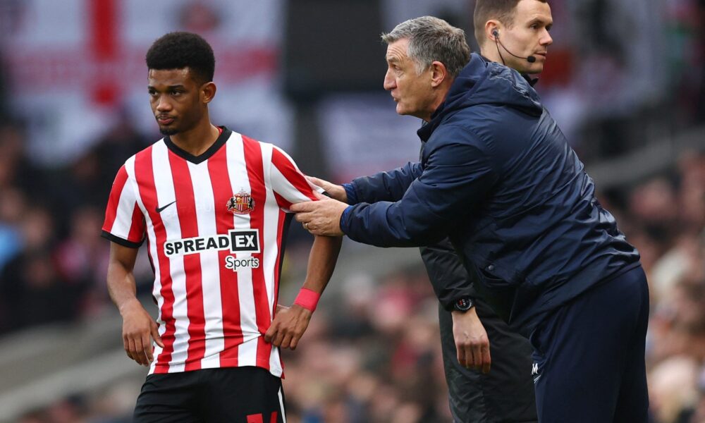 Referee makes error with Sunderland penalty decision