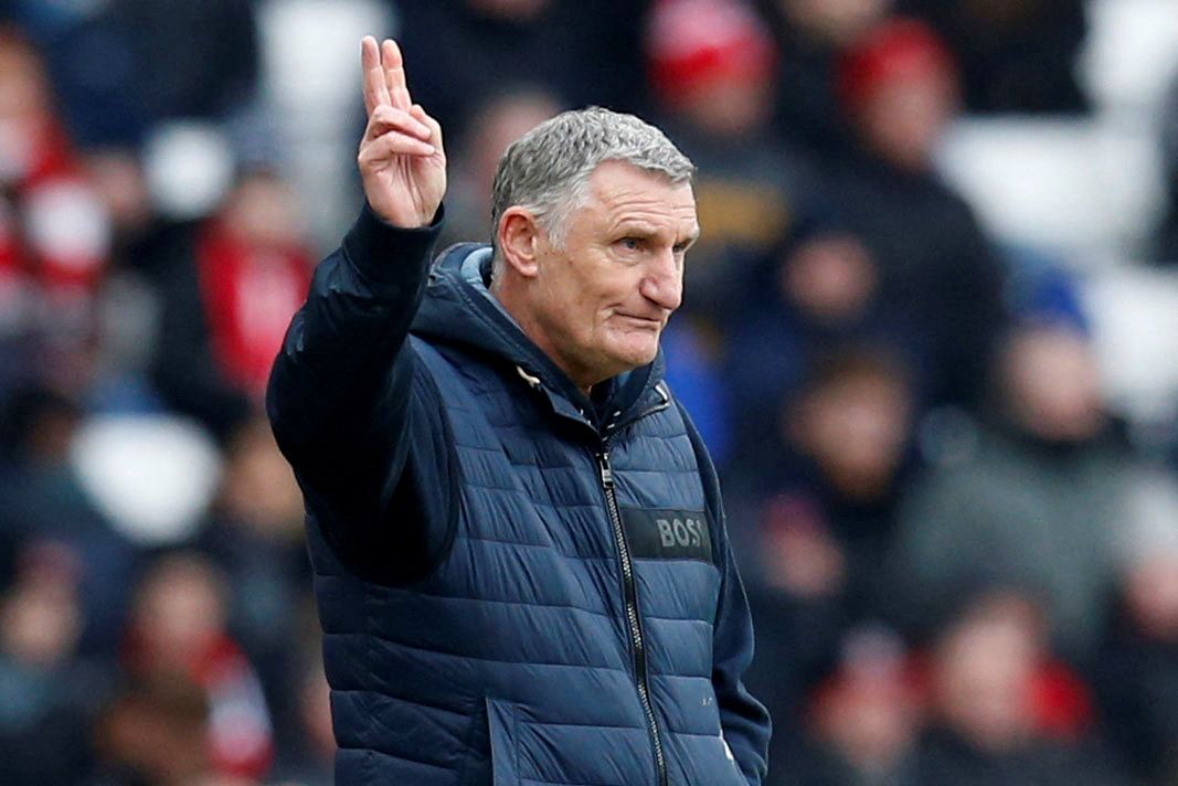 Huggins back in training for Sunderland Huggins back in training for Sunderland