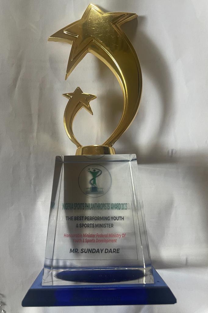 Sunday Dare Receives Best Performing Minister Award Sunday Dare Receives Best Performing Minister Award