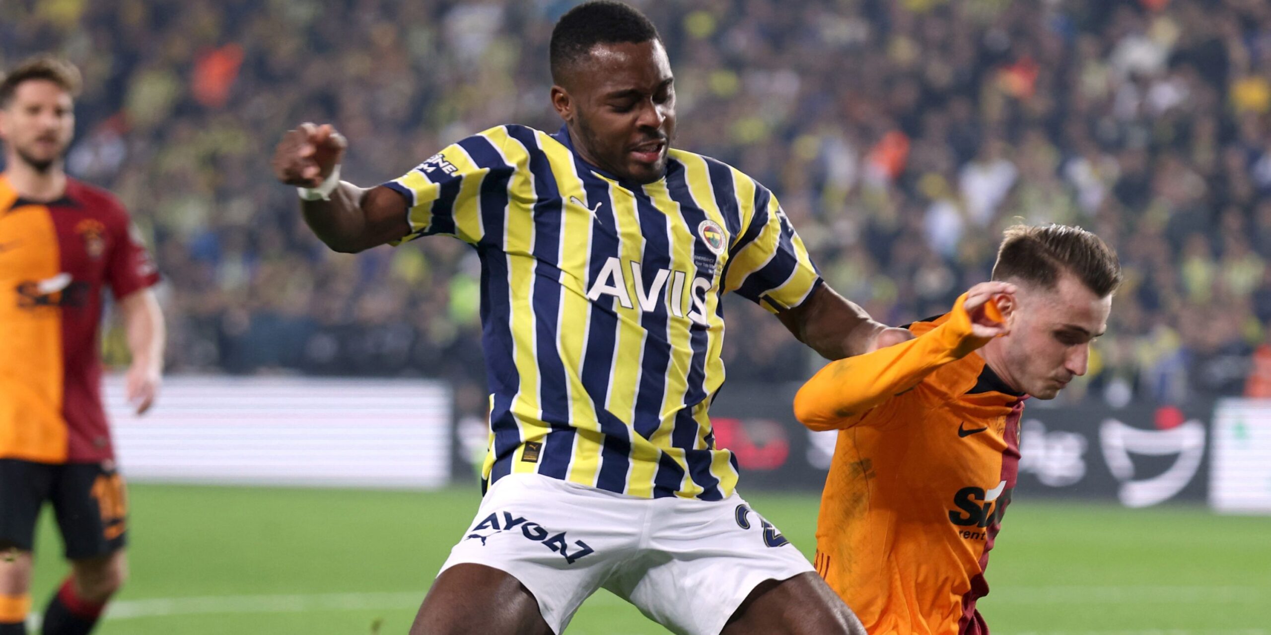 Leeds United In Talks For £8m Ace Who “Terrifies Defenders” Leeds United In Talks For £8m Ace Who “Terrifies Defenders”