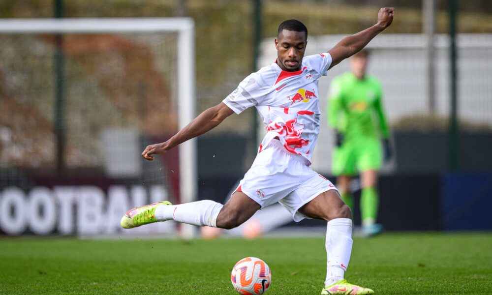 Daniel Ihendu: Nigerian youngster joins Bundesliga side Werder Bremen 