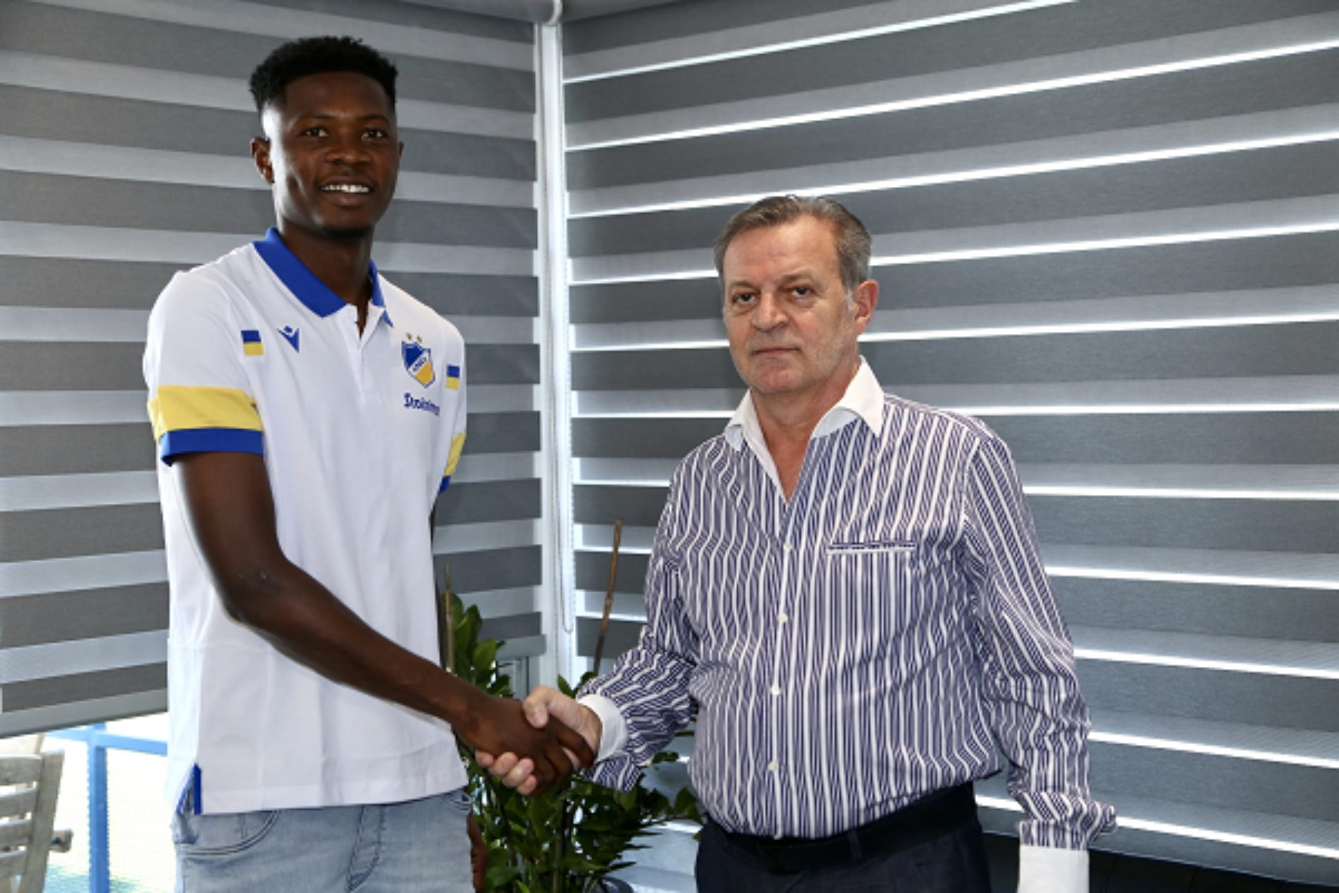 Fawaz Abdullahi: Nigerian midfielder joins top Cyprus club, APOEL Nicosia Fawaz Abdullahi: Nigerian midfielder joins top Cyprus club, APOEL Nicosia