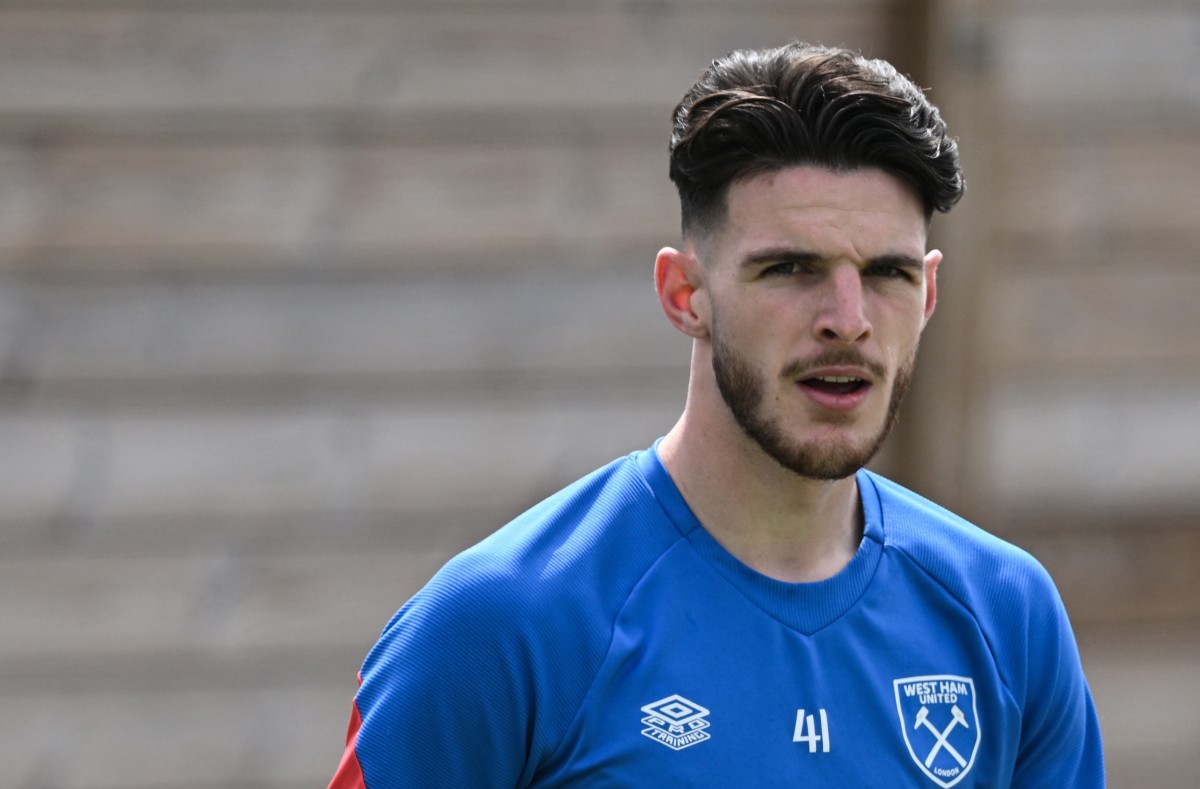 Former EPL captain wants to replace Declan Rice