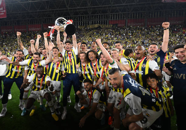 Osayi-Samuel wins Turkish Cup with Fenerbahçe Osayi-Samuel wins Turkish Cup with Fenerbahçe