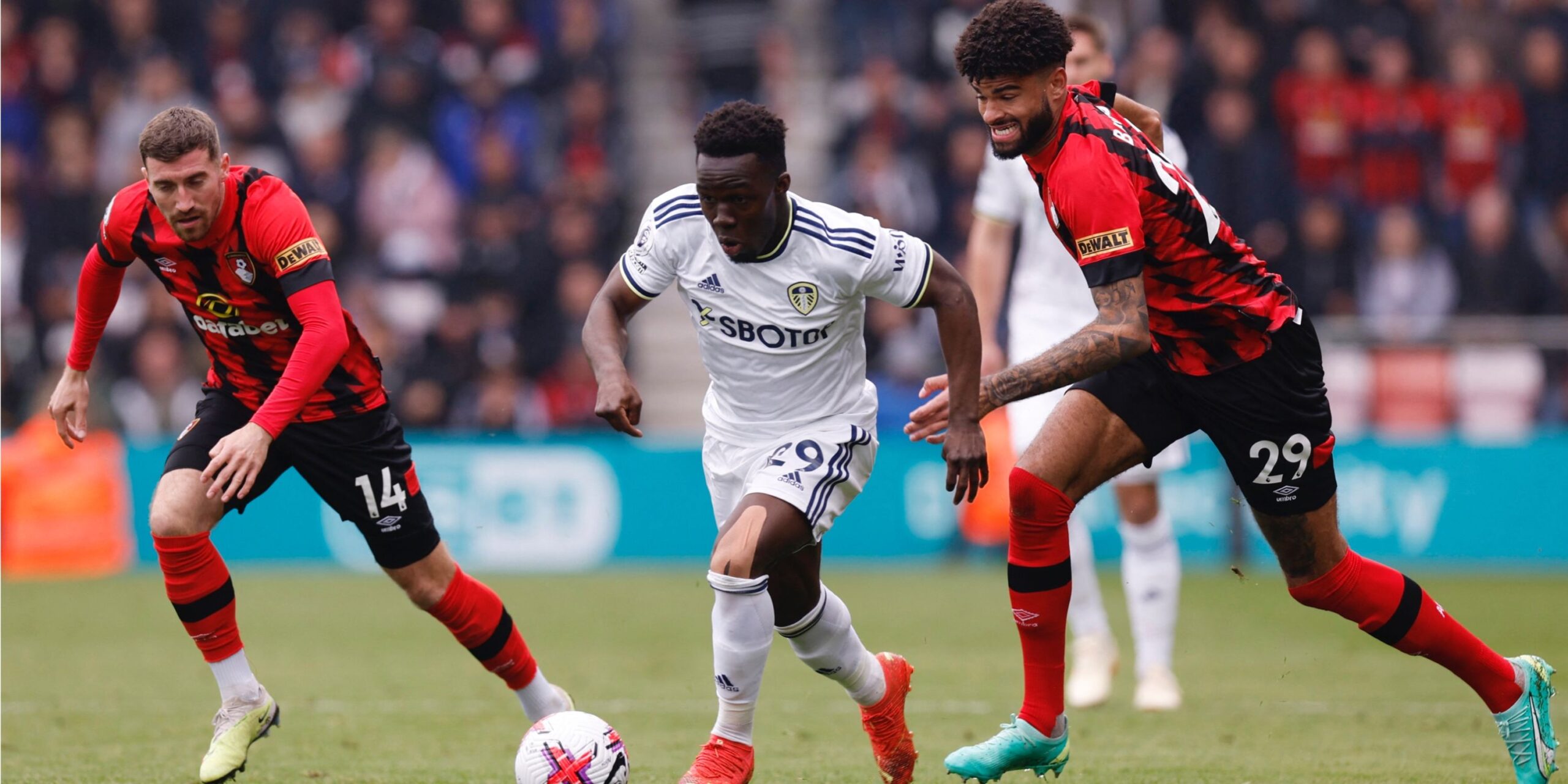 Farke Could Find His Next Isak At Leeds In £20k-p/w ‘Rocket’ Farke Could Find His Next Isak At Leeds In £20k-p/w ‘Rocket’