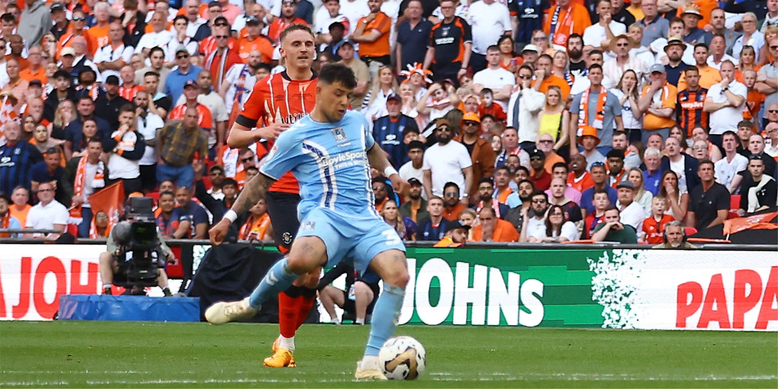 Leeds Interested In “Unbelievable” £5.2k-p/w Gem Leeds Interested In “Unbelievable” £5.2k-p/w Gem
