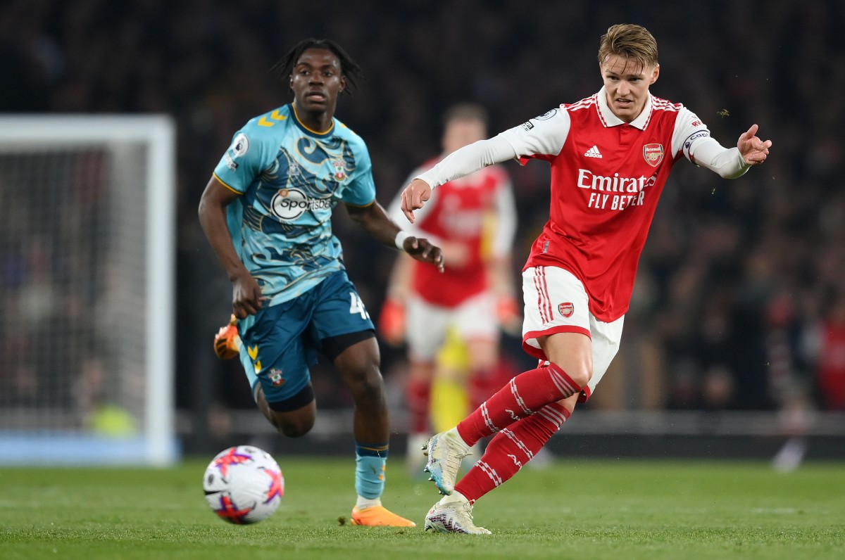 Liverpool to push for third midfield signing this week