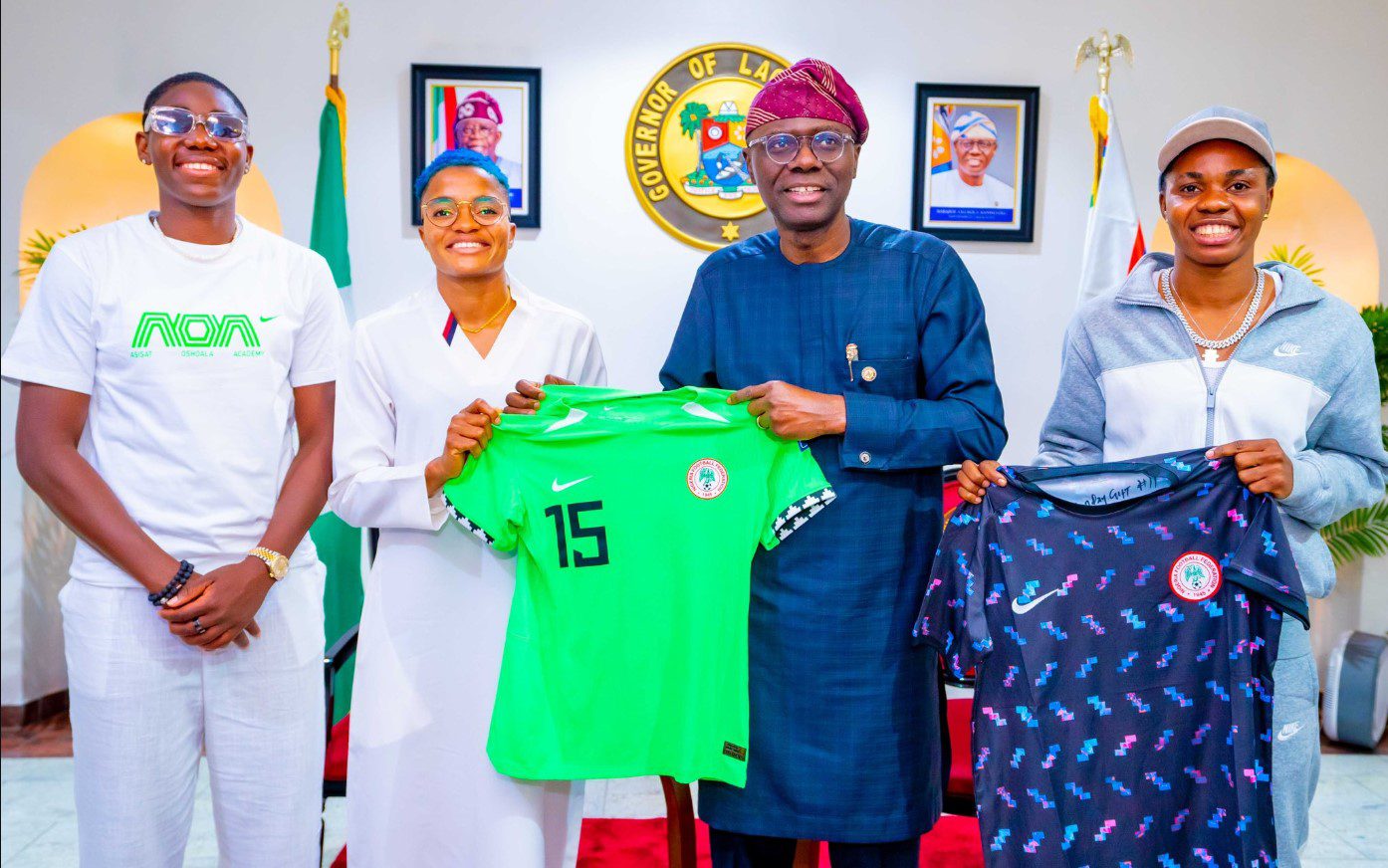 Lagos governor Sanwo-olu fetes with Women’s World Cup returning Nigeria trio Lagos governor Sanwo-olu fetes with Women’s World Cup returning Nigeria trio