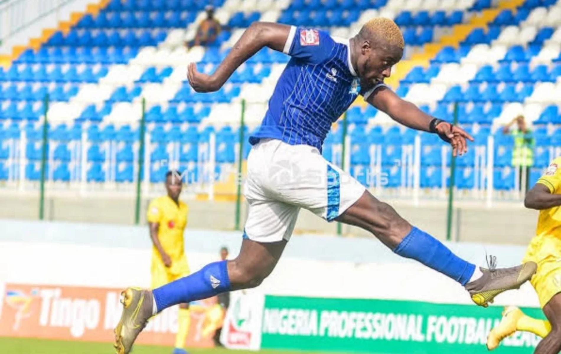 NPFL: Enyimba signs Antony Okachi from Shooting Stars NPFL: Enyimba signs Antony Okachi from Shooting Stars