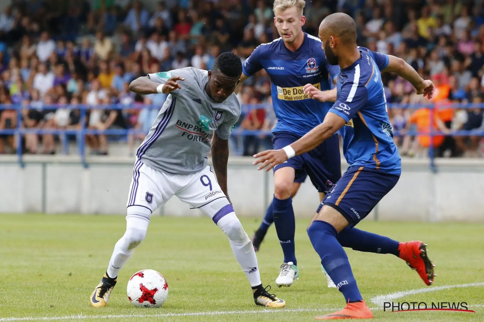 Onyekuru Struggles for Scoring Prowess as Anderlecht Falls to St. Truiden: A Tale of Frustration and Resilience Onyekuru Struggles for Scoring Prowess as Anderlecht Falls to St. Truiden: A Tale of Frustration and Resilience