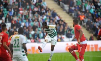 Mikel Agu Shines as Bursaspor Dominates Antalyaspor with 4-0 Victory
