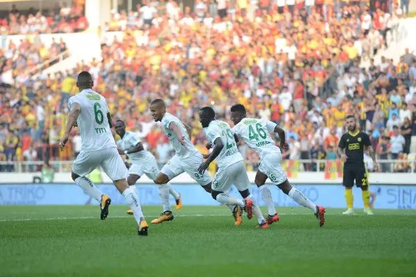 Troost-Ekong's Scoring Efforts Prove Insufficient as Bursaspor Falls to Kayserispor