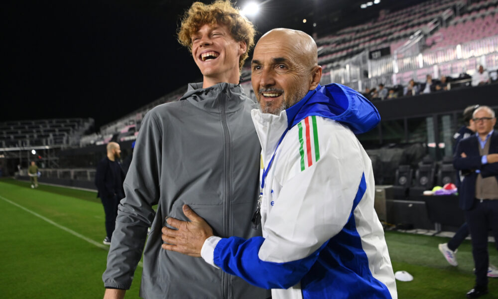 Tennis champ Jannik Sinner visits Azzurri in Miami