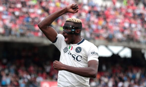 “He plays for the team” – Napoli legend German Denis picks Lukaku over Osimhen