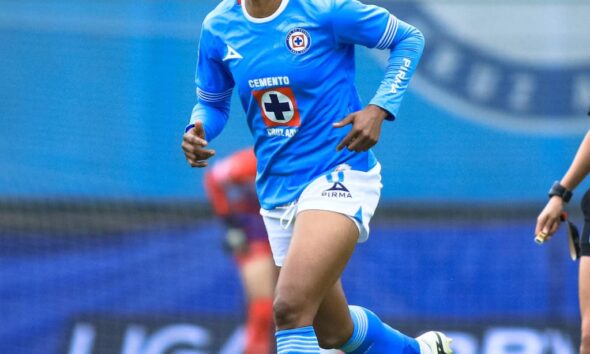 Vivian Ikechukwu makes stalemate debut for Cruz Azul in Mexico
