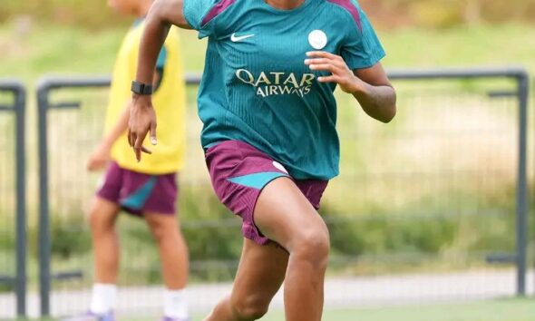 Jennifer Echegini observes first training with PSG
