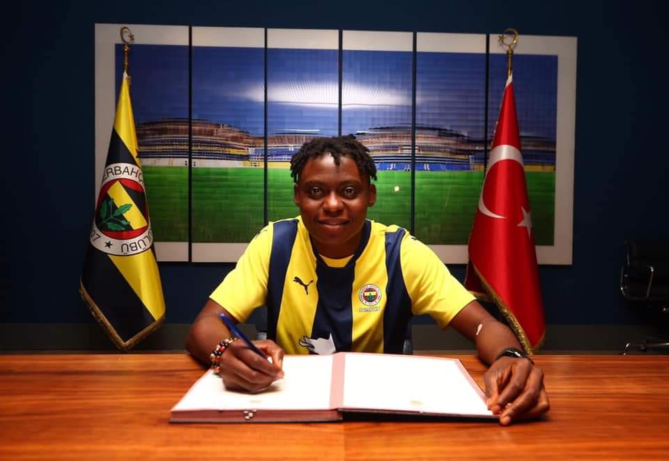 Regina Otu: Nigeria midfielder pens two-year deal with Fenerbahce Regina Otu: Nigeria midfielder pens two-year deal with Fenerbahce