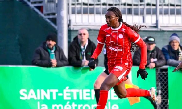 Ifeoma Onumonu scores in fourth consecutive game against Saint Etienne