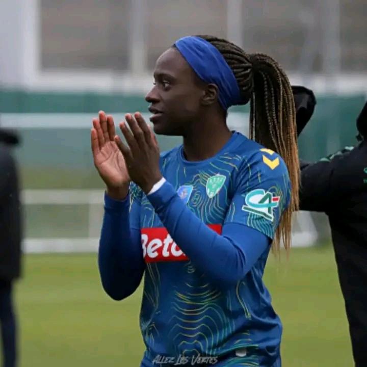 Yewande Balogun: Nigeria goalkeeper retires from football Yewande Balogun: Nigeria goalkeeper retires from football
