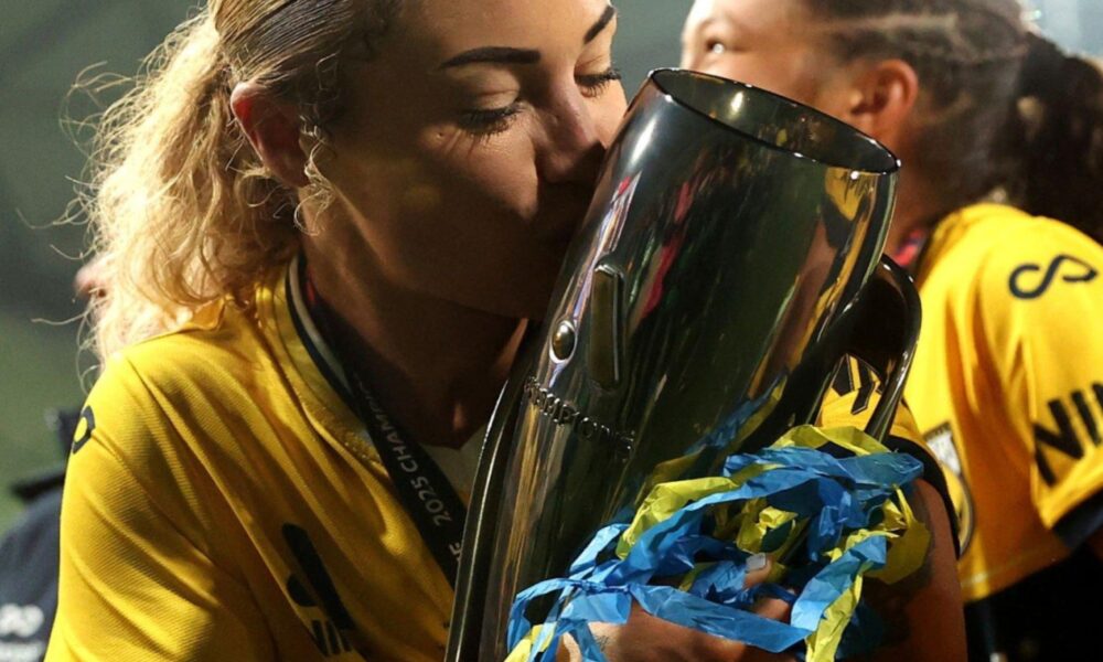 Brooke Nunn clinches maiden A-League Women title with Central Coast Mariners
