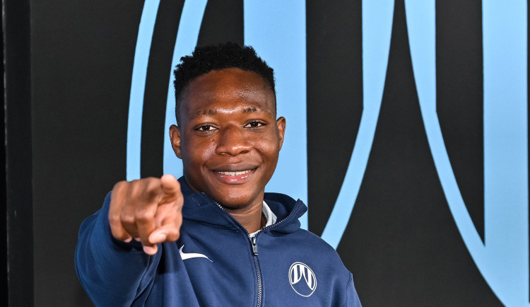 Nigerian teenager Soliu Afolabi signs long-term deal with FC Slovan Liberec