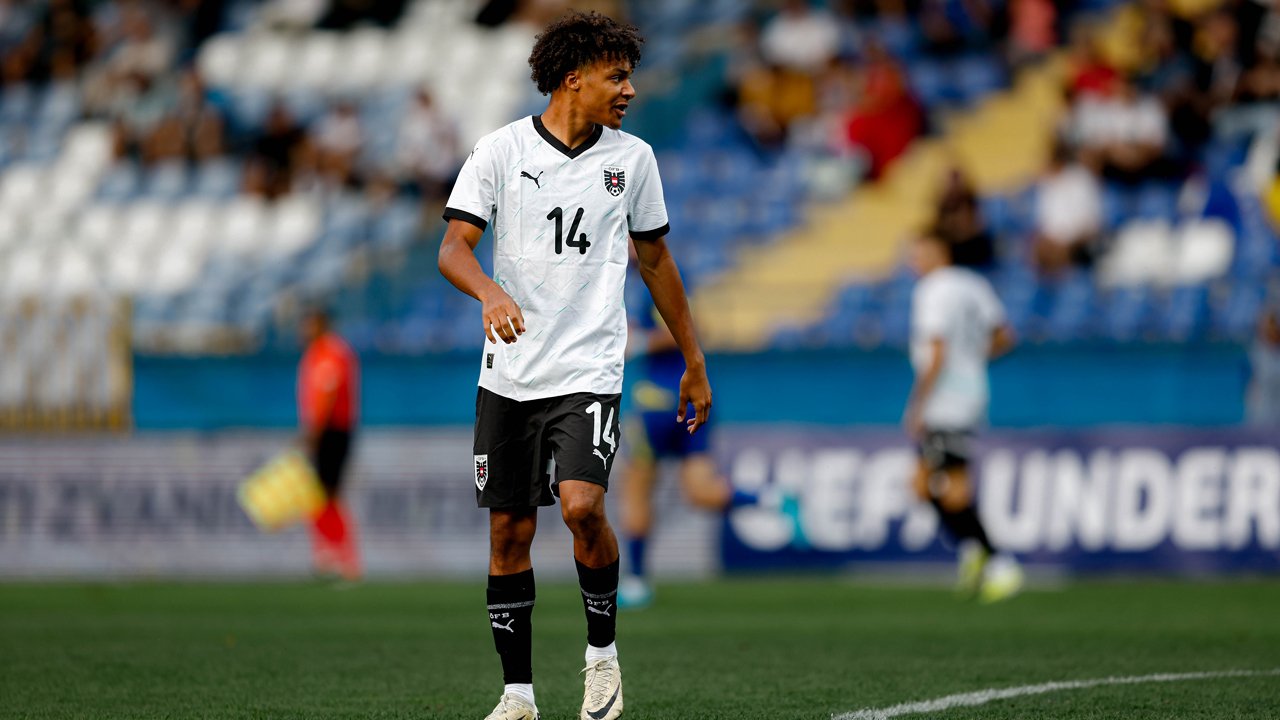 OFFICIAL: Oluwaseun Adewumi joins Cercle Brugge on loan from Burnley