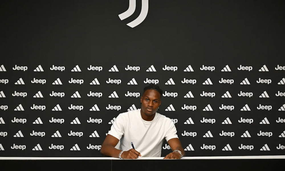 Official: Alvin Okoro joins Juventus on loan from Venezia with option to buy Official: Alvin Okoro joins Juventus on loan from Venezia with option to buy